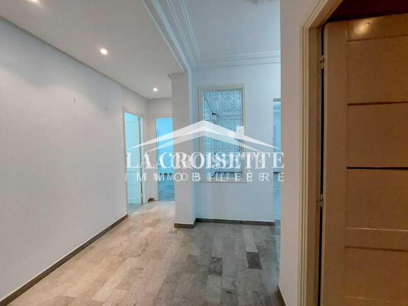 Appartement S+3 à La Marsa